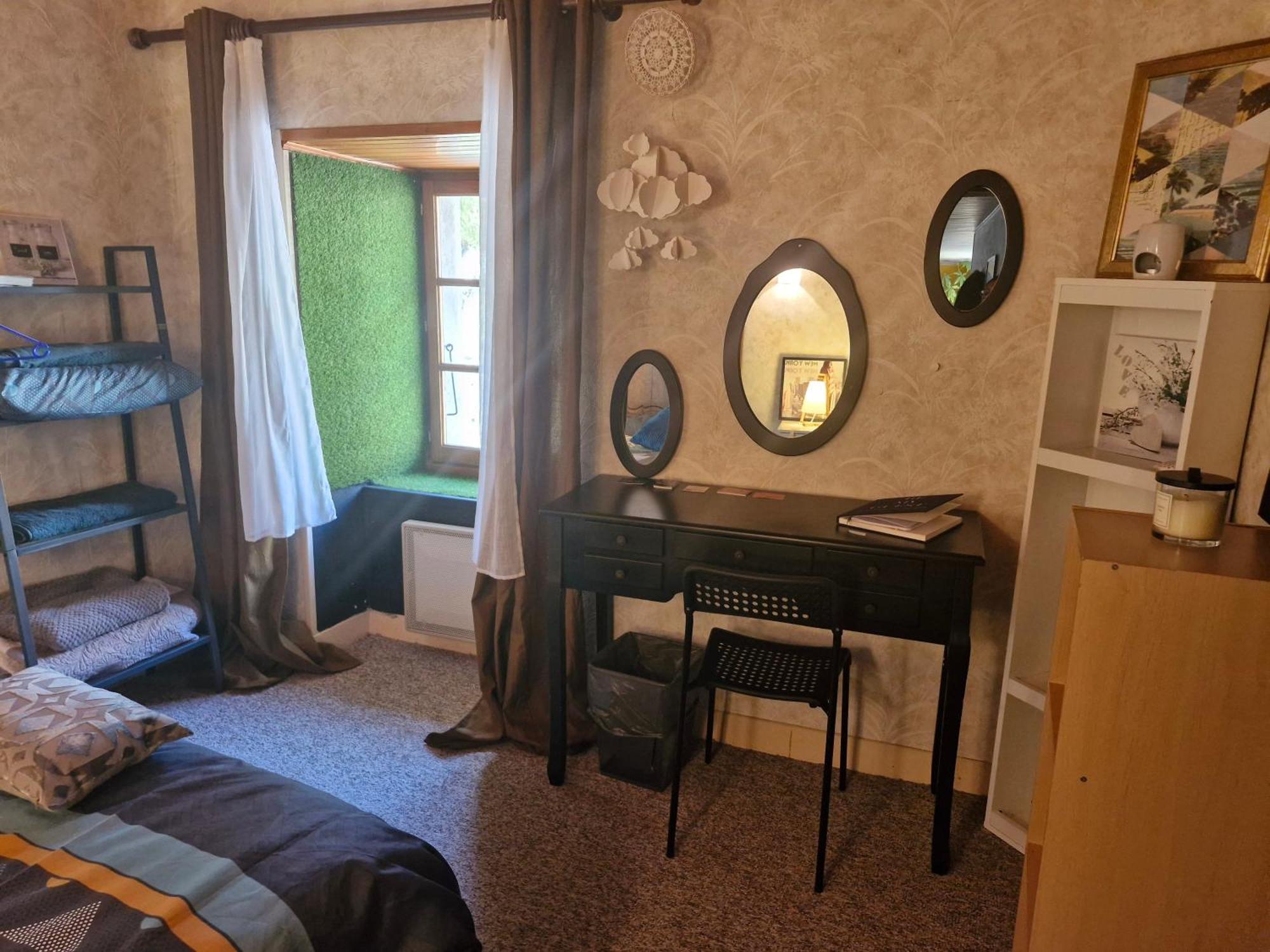 La Maison Des Lucioles Saint-Julien-Boutieres 部屋 写真